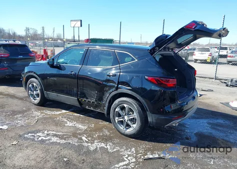 2023 Chevrolet Blazer Awd 2Lt z USA, uszkodzony, nr VIN 3GNKBHR44PS192878